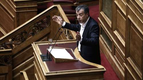 Άγρια κόντρα Θεοδωράκη- Καμμένου για το πόθεν έσχες των 6.000€