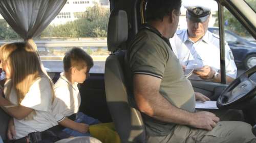 Τροχαία: 154 παραβάσεις σε 410 σχολικά λεωφορεία του Λεκανοπεδίου