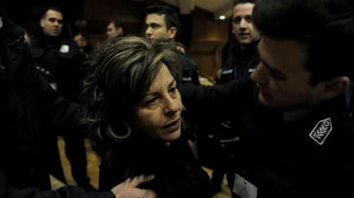 Χυδαία πρόκληση στη μάνα του Φύσσα από χρυσαυγίτες-Πού είναι τώρα ο Παύλος;