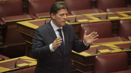 Βαρβιτσιώτης:Σε καταληψίες δίνουν οι αλληλέγγυοι τα αγαθά των προσφύγων