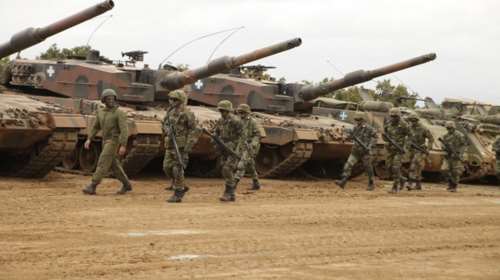 Welt: Παρά την κρίση υπάρχουν δαπάνες για τανκς στην Ελλάδα