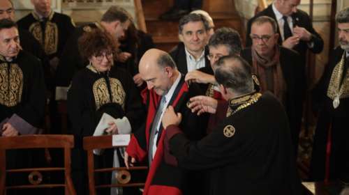 Καρέ-καρέ η τελετή αναγόρευσης Μοσκοβισί σε επίτιμο διδάκτορα στο ΕΚΠΑ