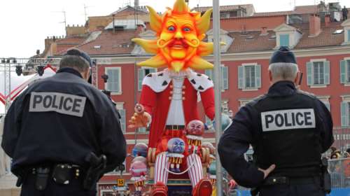 Γαλλία: Και δεύτερος αστυνομικός κατηγορείται για βιασμό με γκλομπ