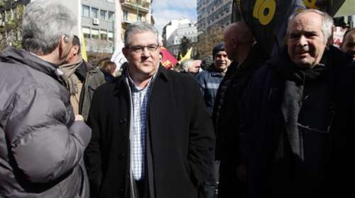 ΚΚΕ: Η κυβερνητική προπαγάνδα αφήνει παγερά αδιάφορο τον λαό