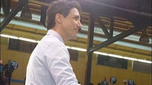 Φρενίτιδα στο διαδίκτυο για τα σφριγηλά οπίσθια του Τριντό - η επίμαχη φωτο