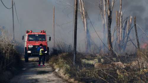 93χρονος έβαλε φωτιά σε ξερά χόρτα, εγκλωβίστηκε &amp; κάηκε