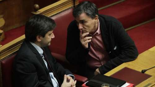 Οι θεσμοί έβγαλαν τις πρώτες κόκκινες κάρτες στα αντίμετρα