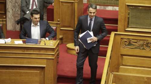 Ο Τσίπρας τα ψηφίζει όλα, ο Μητσοτάκης μόνο τις κάλπες