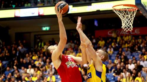 Euroleague: Ο Ολυμπιακός πέρασε νικηφόρα με 82-71 από το Τελ Αβίβ
