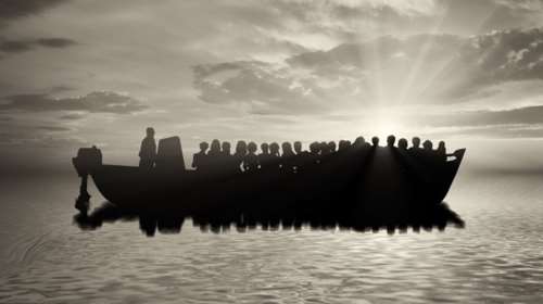 Τούρκοι δουλέμποροι στοιβάζουν ξανά πρόσφυγες σε ιστιοφόρα