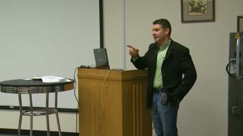 Ρεπουμπλικάνος ρώτησε μουσουλμάνους φοιτητές εάν χτυπούν τις συζύγους τους!