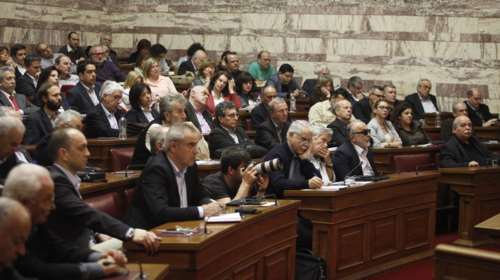 Εργασιακό μεσαίωνα καταγγέλλουν 39 βουλευτές του ΣΥΡΙΖΑ