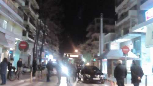 Θεσσαλονίκη: Πήραν σηκωτή Μερσεντές για να περάσει λεωφορείο