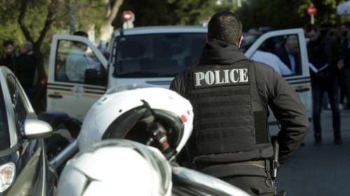 Δυο ένοπλοι λήστεψαν χρηματαποστολή στον 'Αλιμο