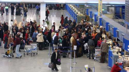 450.000 Έλληνες μετανάστευσαν από το  2008 έως το 2016