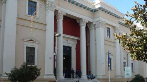 Πάτρα: Ξύλο στην δίκη για τον φόνο 33χρονου πατέρα από συγγενή του