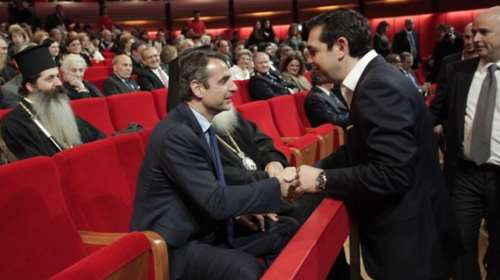 «Πόλεμος» στο Twitter Τσίπρα-Μητσοτάκη για την Mπαρτσελόνα