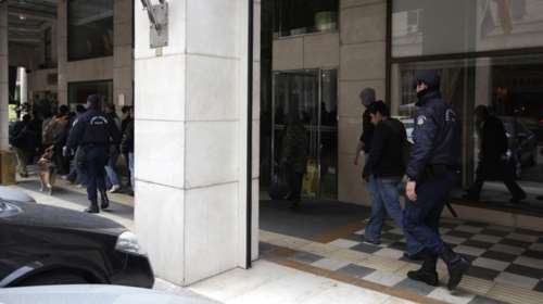 Συλλήψεις στο κέντρο της Αθήνας για ναρκωτικά