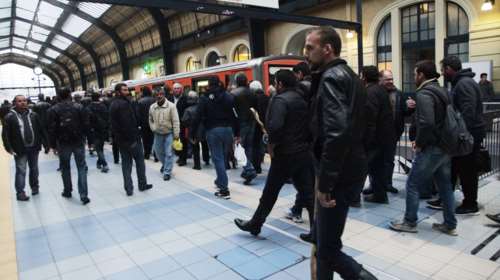Eνοπλη ληστεία σε εκδοτήρια εισιτηρίων στο λιμάνι του Πειραιά