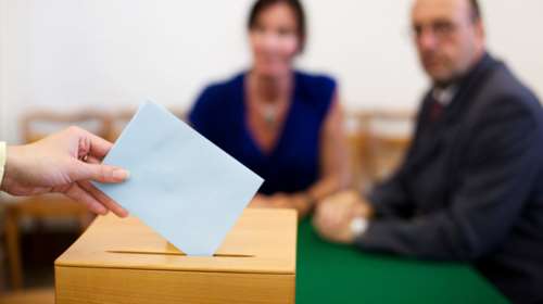 Γκάλοπ της Marc: Προβάδισμα 14,6 μονάδων για τη ΝΔ έναντι του ΣΥΡΙΖΑ