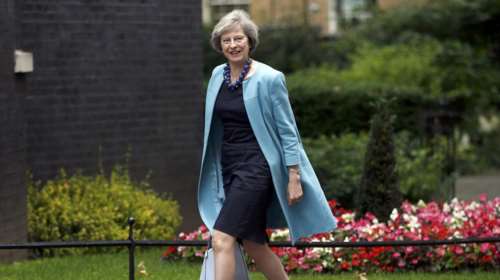 Η Τερέζα Μέι ξεκινά περιοδεία για το Brexit