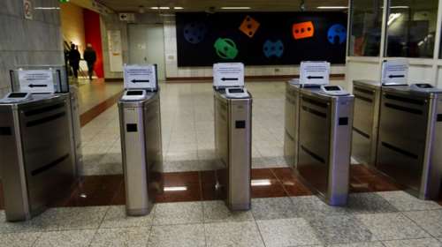 Ποιοι κρύβονται πίσω από τους βανδαλισμούς στα ΜΜΜ