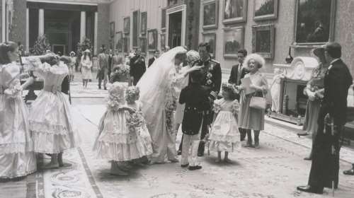 Η απομυθοποίηση: Τι έκανε ο Κάρολος τη νύχτα πριν παντρευτεί τη Νταϊάνα;