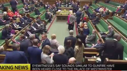 Λονδίνο: Η στιγμή που οι βουλευτές μαθαίνουν για την επίθεση