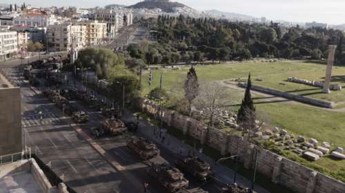 Τα τανκς βγήκαν ξανά στους δρόμους της Αθήνας  ( φωτό)