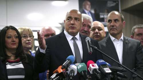 Συμμάχους για τον σχηματισμό κυβέρνησης αναζητά ο Μπορίσοφ