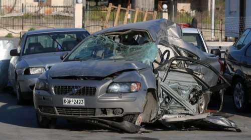 Σοκάρουν οι πρώτες εικόνες από το μοιραίο αμάξι στον Εύοσμο