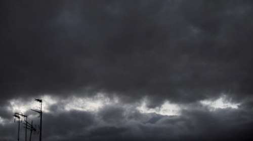 Καιρός: Νεφώσεις, βροχές αλλά και άνοδος της θερμοκρασίας