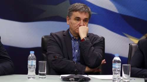 Ξανά στον αέρα η συμφωνία: Τι ζητά το ΔΝΤ, τι δίνει η Αθήνα