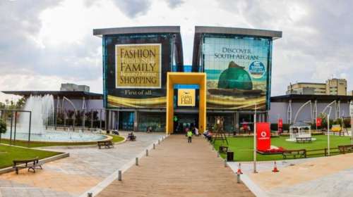 Συμφωνία Lamda - Värde για τα εμπορικά κέντρα Golden Hall και Cosmos