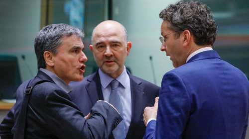 Μοσκοβισί: Η Κομισιόν θα πιέσει για συμφωνία στο Eurogroup