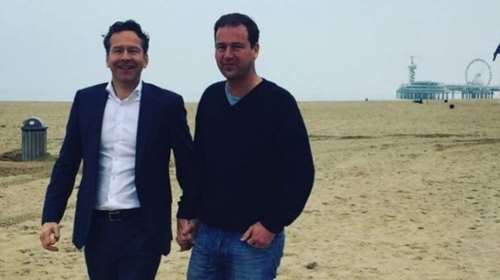 Γιατί ο Ντάισελμπλουμ βγήκε βόλτα χεράκι - χεράκι στην παραλία;