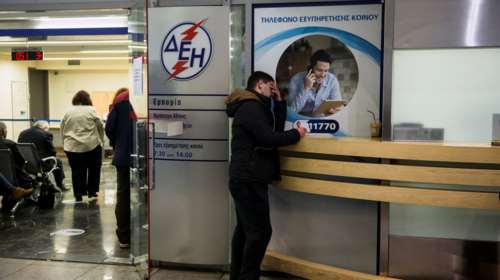 Reuters: Το 40% των Ελλήνων δεν μπορούν να πληρώσουν το ρεύμα