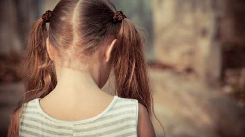 Ραδιοφωνικός παραγωγός στο διαδίκτυο ασελγούσε σε 6χρονη