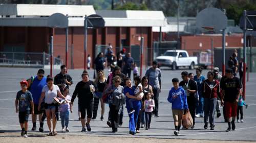 Σκότωσε τη δασκάλα σύζυγο του και 8χρονο μαθητή της μέσα στο σχολείο