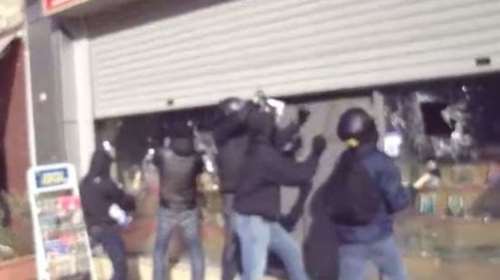 Βίντεο από την επίθεση στα γραφεία της Χρυσής Αυγής