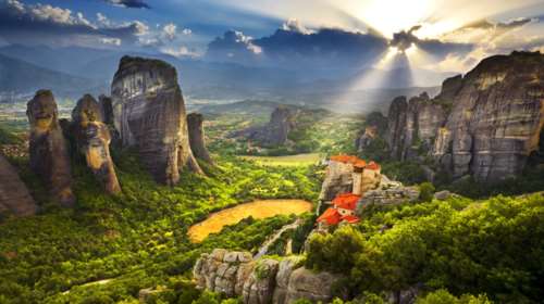 Πάσχα στη μοναστική πολιτεία των Μετεώρων