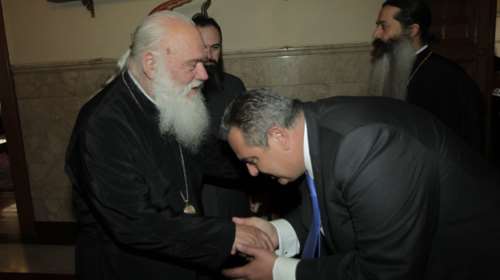 Μπλέχτηκαν οι «εξουσίες» στη συνάντηση Ιερώνυμου -Καμμένου