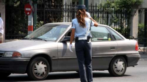 Τηλεφώνημα- έκπληξη από Τσίπρα στην τροχονόμο που τραυματίστηκε στην Πάτρα