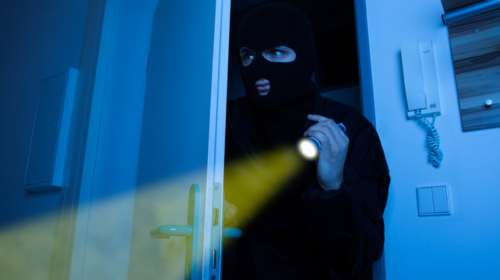 Πως να μην μπουν στο σπίτι σας ενώ εσείς λείπετε για Πάσχα!