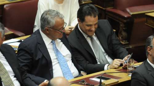 Χωρίς Άδωνι - Βορίδη το «γαλάζιο» team της Εξεταστικής στην Υγεία