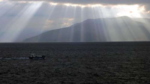 Καιρός: Άνοδος θερμοκρασίας με συννεφιά και βροχές
