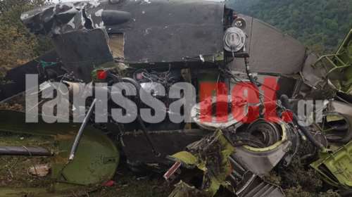 Φωτογραφία-ντοκουμέντο από τα συντρίμμια του ελικοπτέρου