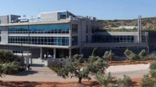 Οι ληστές χρηματοκιβωτίων χτύπησαν και την Apivita