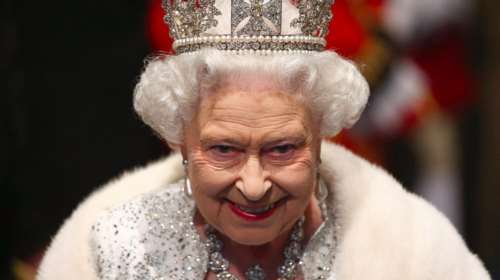 Η βασίλισσα έγινε 91 ετών σήμερα: Δείτε μερικά... τρελά προνόμιά της