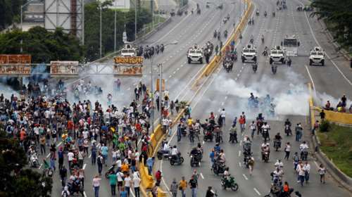 Βενεζουέλα: Στους 20 συνολικά οι νεκροί από τις οδομαχίες